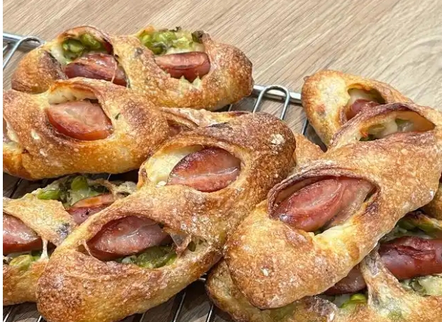 1745291009713508.jpg 面包.jpg